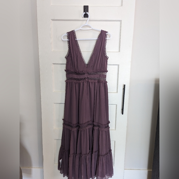 ASOS DESIGN lace insert midi dress with ruffle detail in mauve - Picture 4 of 7
